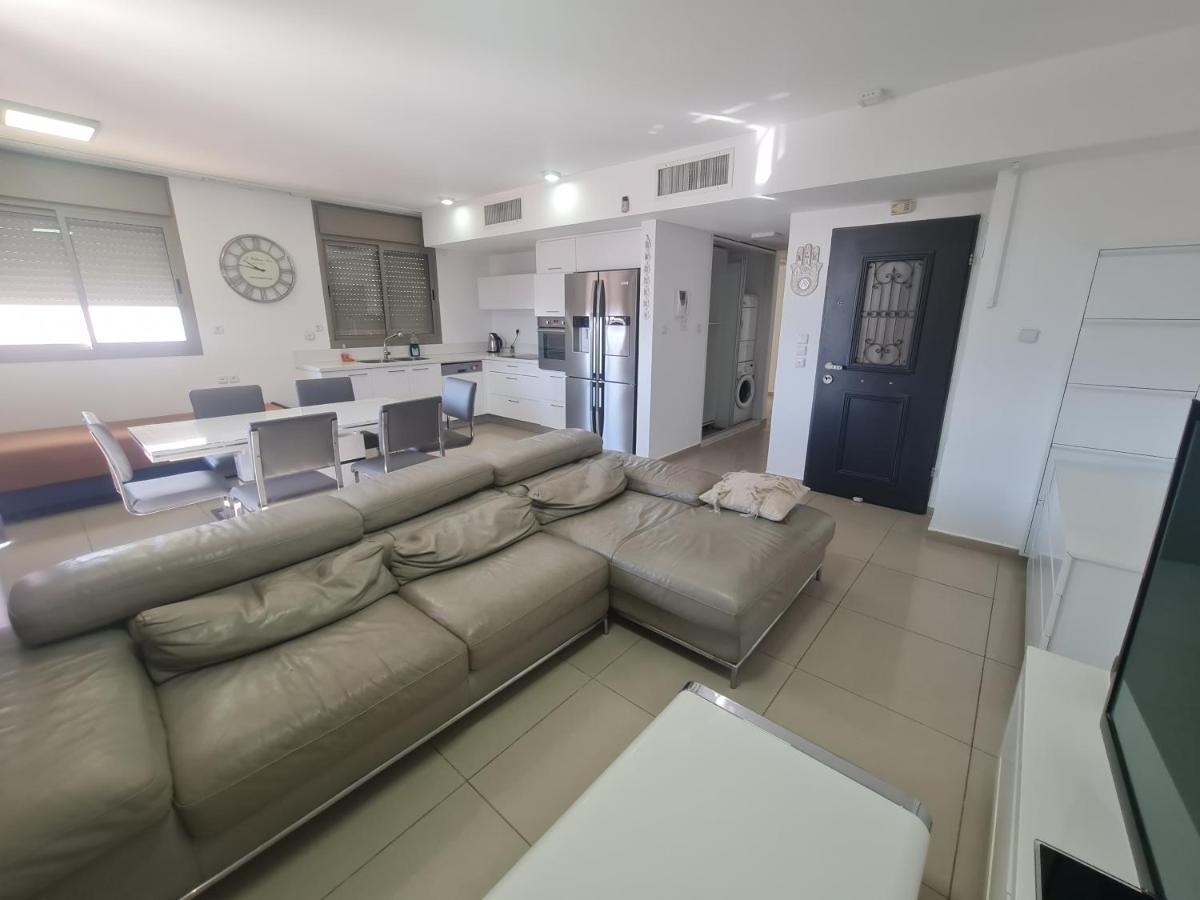 Top-Luxury Exclusive Аpt With Jacuzzi In Front Of The Sea Eilat Dış mekan fotoğraf